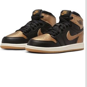Jordan Little Kid's 1 Retro High OG Black/Metallic Gold-Sail